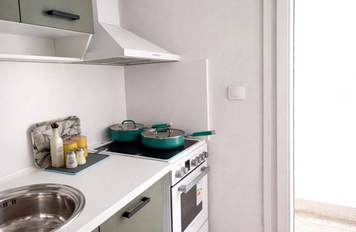 Dio-Olympos Apartment | Olympus Cozy Mountain View Escape with Balcony