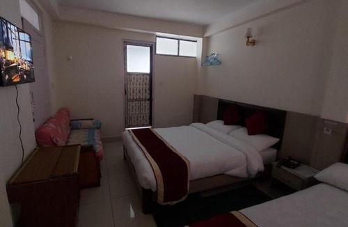 Madhyapur Thimi Hotel | Om Bramha Hotel