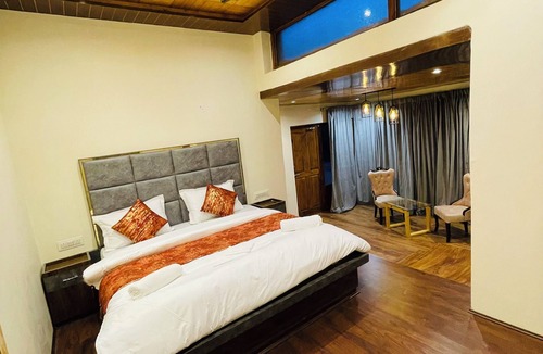 Electronics City Hotel | Om Residency aims at catering to this sect of people .