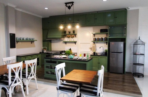 Semarang House | Omah Madam Bed & Breakfast