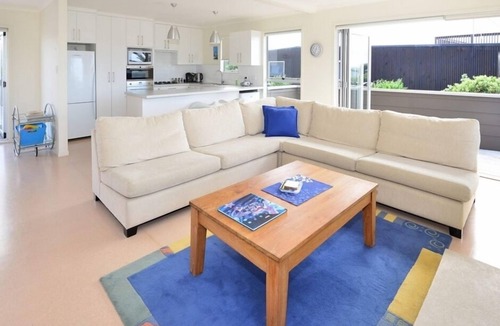 Omaha House | Omaha Sands- Elevated sea views and short walk to the beach