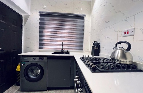 Umuahia Apartment | OMARIHOUSE LUXURY APARTMENT