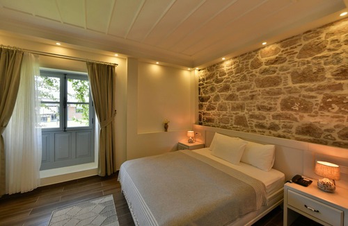 Ayvalik Hotel | Omer Aga Konagi