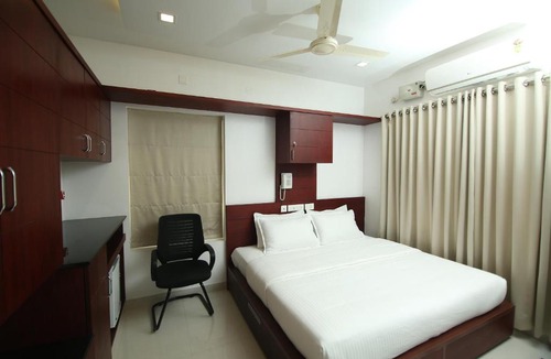 Kochi Hotel | Omnest