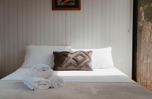 Kennedy Bay House | Omoho Stream X by Tiny Away