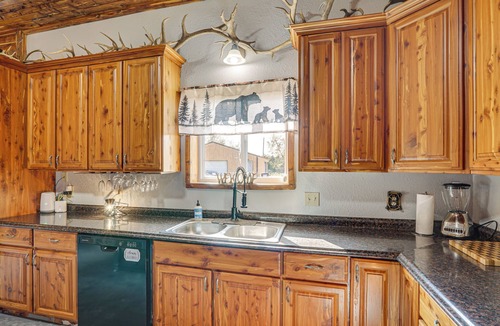 Urbana Cottage | On 17 Acres! Countryside Retreat in Louisburg