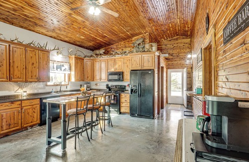 Urbana Cottage | On 17 Acres! Countryside Retreat in Louisburg