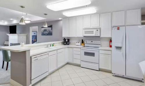Lake Ozark House | On a Point
