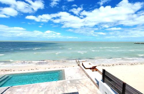 Chuburna Puerto Apartment | On Beach Seaside Sunset Haven 1 Nature & Chill