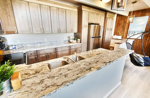 Dillon Condo | On Lake, WOW Views! Updated, Big Deck. Walk to Marina, Concerts, Events