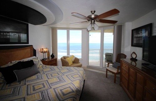 Daytona Beach Shores Condo | On No Drive Beach! Luxury 3 BdRm, 3 Baths, Mst wSpa; Ocean & Riverview Balconies