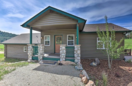 Conifer Cottage | On-site Hiking Access: Mtn-view Conifer Cabin