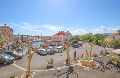 Port Grimaud Apartment | On the beach flat for 4 persons with sea view
