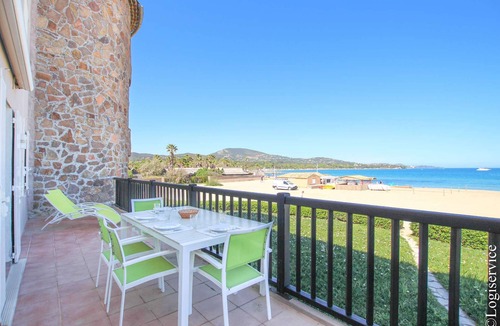 Port Grimaud Apartment | On the beach flat for 4 persons with sea view