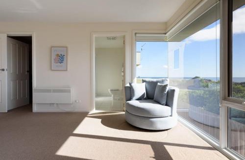 Low Head House | On The Beach & Golf Course Minutes from MTB Trails
