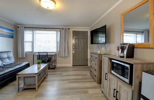 Old Orchard Beach Hotel | On the Beach Motel