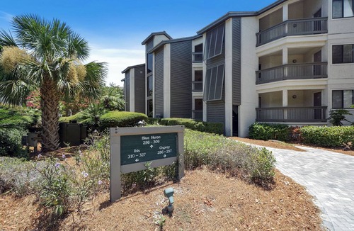 St. Simons Island Condo | On the Golf Course In Sea Palms with great views of course and lagoon!
