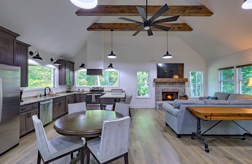 Dahlonega Cabin | On the River with Arcade, Firepit & Pet Friendly!