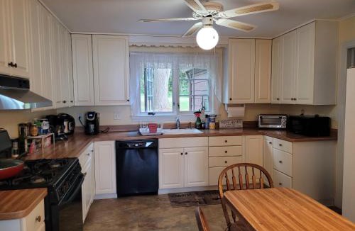 West Haven House | On the Water Spacious Comfortable Historic House