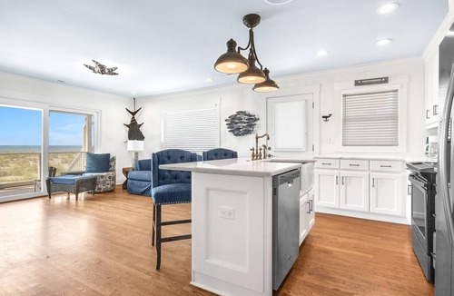 Long Beach House | On Turtle Time: Modern Oceanfront Home Ideal for Two Couples or Small Families