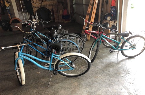 Bay Creek House | On water, dock, close to Downtown, UW, coffee shops & beach. 4 bicycle available
