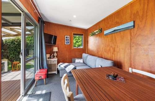 Onaero House | Onaeros Cute Little Cottages - Taranaki Retreat