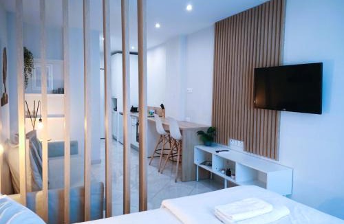 Thessaloniki City Centre Apartment | ONAR studio