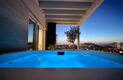 Chalandri Apartment | One 360 Skyline Athens Penthouses