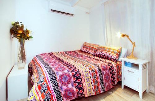 Samford Valley Apartment | One Bed Cabin Samford Village