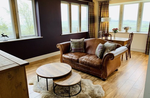 Ilkley House | One bed Detached Converted Barn With Panoramic Views of the Wharf & Aire Valley
