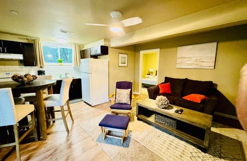 Federal Way House | One Bed Executive Suite off the Sound!