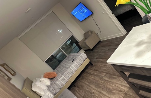 Hollywood Apartment | One bed studio luxury apartment in the heart of Hollywood Walk of Fame