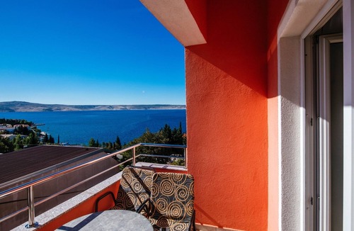 Starigrad Apartment | One bedroom apartment with terrace and sea view Starigrad, Paklenica (A-14113-d)