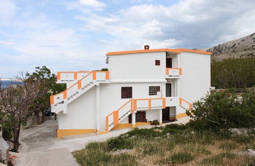 Metajna Apartment | One bedroom apartment with terrace and sea view Metajna, Pag (A-6421-d)