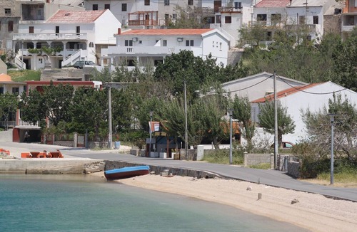 Metajna Apartment | One bedroom apartment with terrace and sea view Metajna, Pag (A-6336-f)