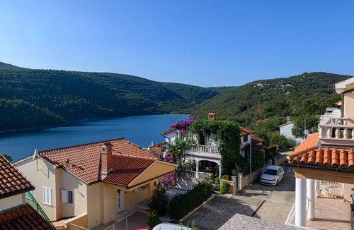 Duga Luka Apartment | One bedroom apartment with terrace and sea view Duga Luka (Prtlog), Labin (A-2335-d)