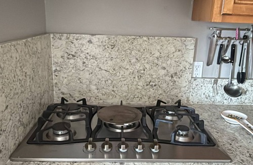 Queens Apartment | One bedroom available in desirable Ridgewood Queens.