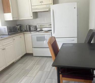 Gorge -Tillicum Area House | one bedroom