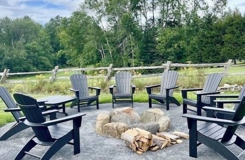 East Burke Cabin | One Bedroom Guest Cabin, with Loft Space - on NEK Biking and VAST Trails