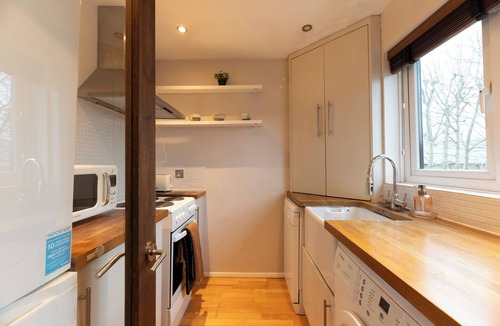 Kensal Green Apartment | One Bedroom Kensal Green, Near Notting Hill - Pass the Keys