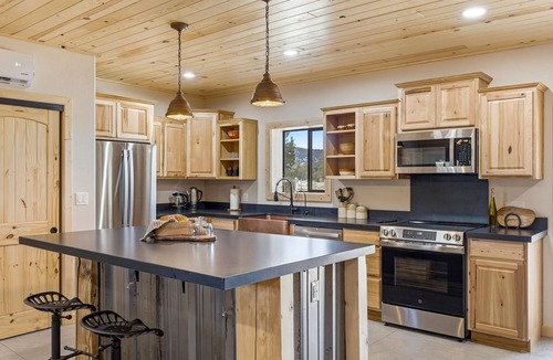 Springerville Cabin | One-bedroom, one-bath cabin in the heart of Arizona’s premier Hunting Unit 1.