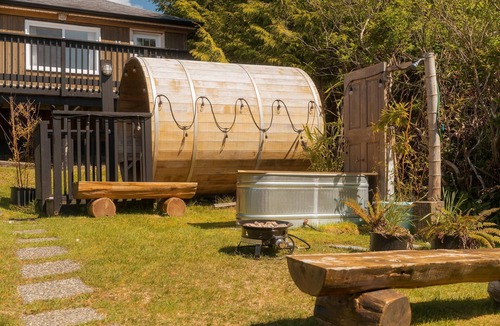 Ucluelet Cottage | One Bedroom Suite | Ocean View