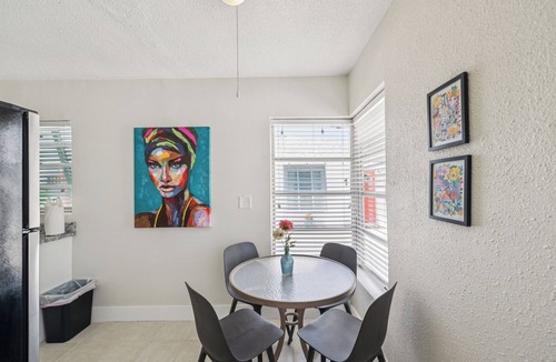 Bay Esplanade Villa | One Bedroom Villa with full kitchen On Clearwater Beach steps from the water.