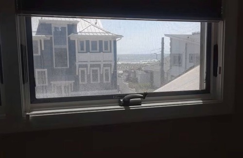 Mantoloking House | One house from private beach!