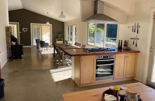 Mole Creek House | One Mile Bridge - Off Grid Stays