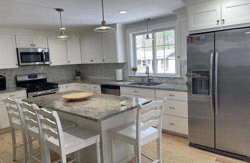 Mashpee House | One mile from South Cape Beach