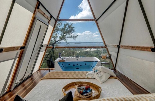 Cottonwood Shores Ski Chalet | One-of-a-Kind Cliffside Glamping Experience with Sky Views in Cottonwood Shores, Texas