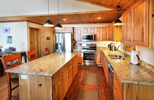 Eagle River House | One of a kind property:Best of 2 lake fronts, 2 docks:Catfish Lake and Meta Lake