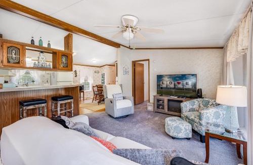 Deep Hole House | One Peace Cottage