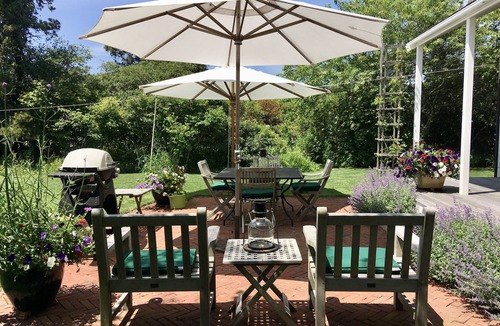 Nantucket House | One Prime week left in August, 8/22 - 8/29 and All of Sept!